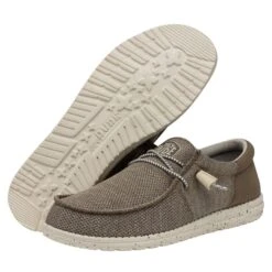 Wally Tri - Beige 10 Wally Tri - Beige -Modern Shoe Hub 40037 205 WALLYTRI BEIGE PAIRBOTTOM