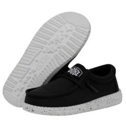 Wally Youth Slub Canvas - Black 9 Wally Youth Slub Canvas - Black -Modern Shoe Hub 40044 001 WALLYYOUTHSLUBCANVAS BLACK PAIRBOTTOM