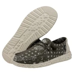 Wendy Patch - Geo Bandana Army 10 Wendy Patch - Geo Bandana Army -Modern Shoe Hub 40072 3UU WENDYPATCH GEOBANDANAARMY PAIRBOTTOM