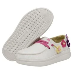 Wendy Youth Rise - Crochet Flower -Modern Shoe Hub 40107 1JL WENDYYOUTHRISE CROCHETFLOWER PAIRBOTTOM